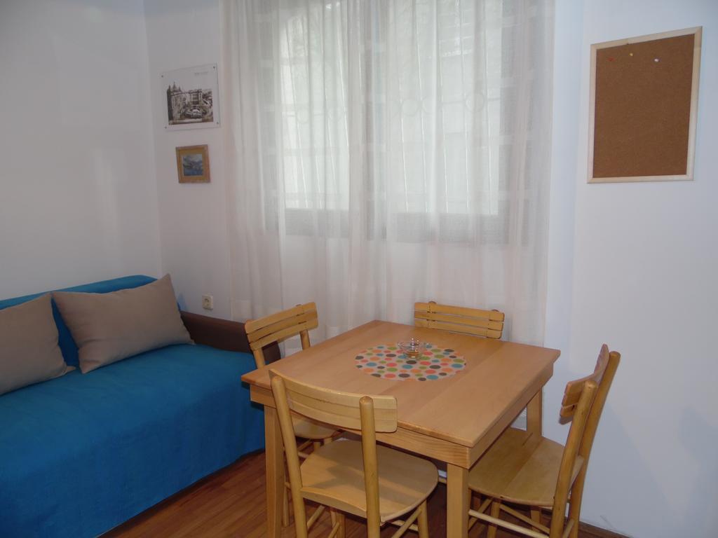 Apartment Vracar Belgrade Bilik gambar